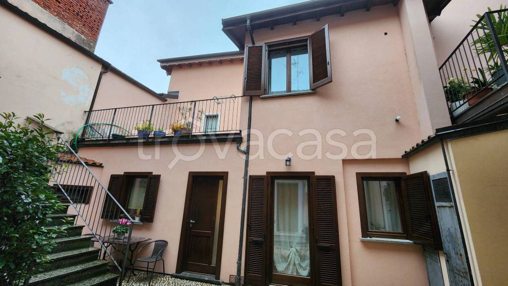 appartamento in vendita ad Oleggio