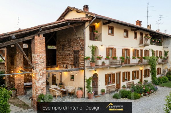 casa indipendente in vendita ad Oleggio