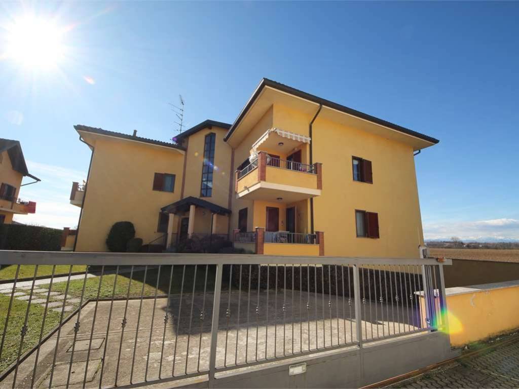 appartamento in vendita ad Oleggio