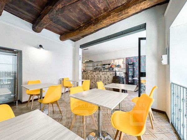 negozio in vendita ad Oleggio