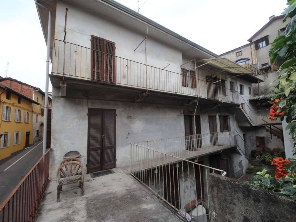 intera palazzina in vendita ad Oleggio