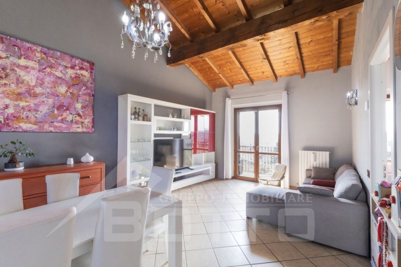 appartamento in vendita ad Oleggio