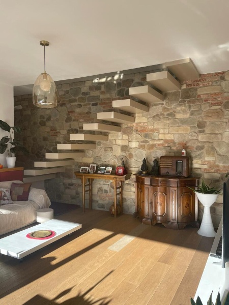 casa indipendente in vendita ad Oleggio in zona Santo Stefano.