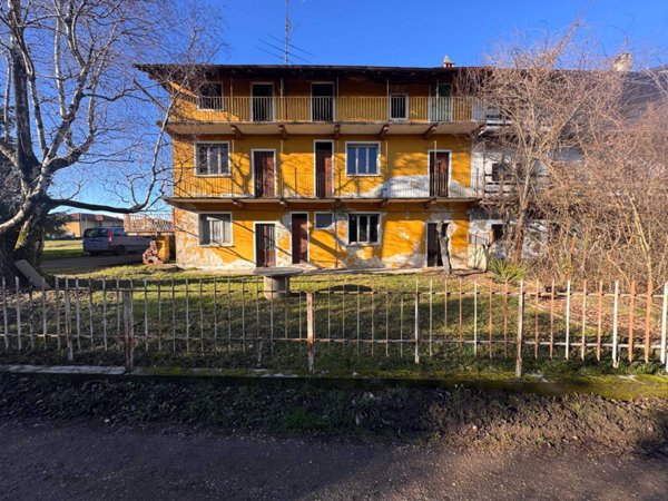 appartamento in vendita ad Oleggio