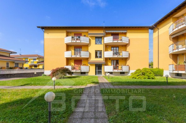 appartamento in vendita ad Oleggio