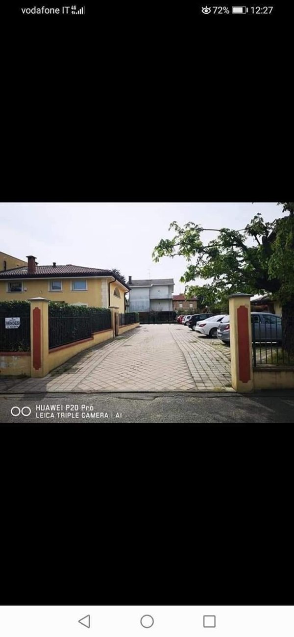 appartamento in vendita ad Oleggio in zona Gaggiolo