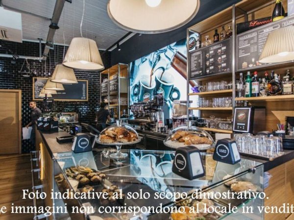 negozio in vendita ad Oleggio