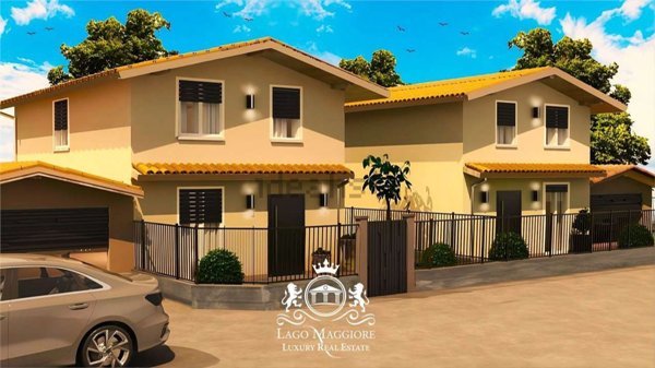 casa indipendente in vendita ad Oleggio
