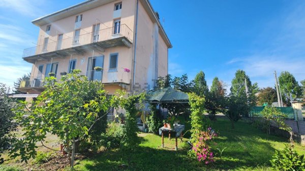 appartamento in vendita ad Oleggio