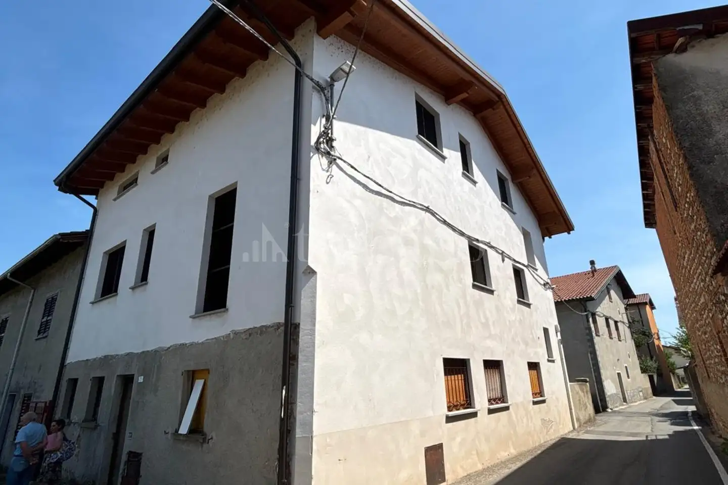 casa indipendente in vendita ad Oleggio in zona Santo Stefano.