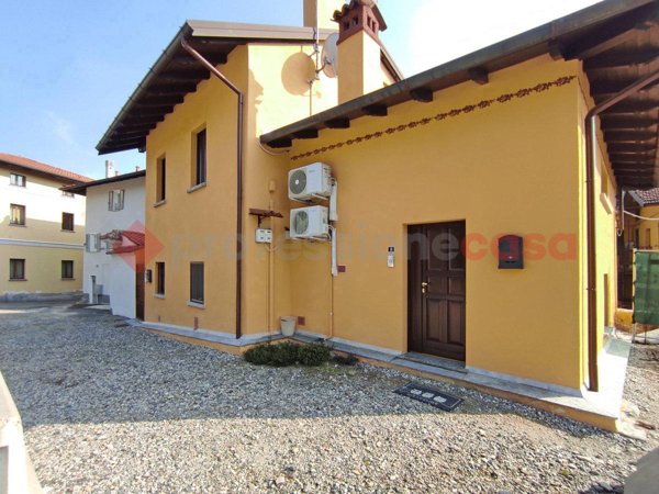 appartamento in vendita ad Oleggio Castello