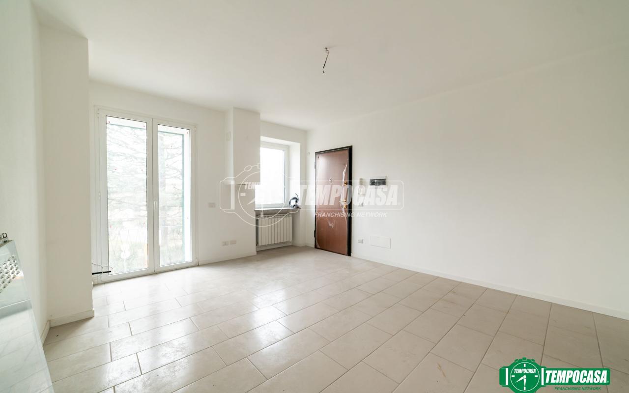 appartamento in vendita ad Oleggio Castello
