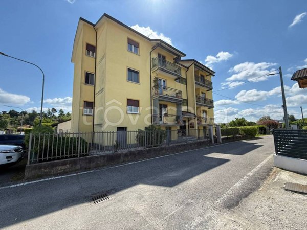 appartamento in vendita ad Oleggio Castello