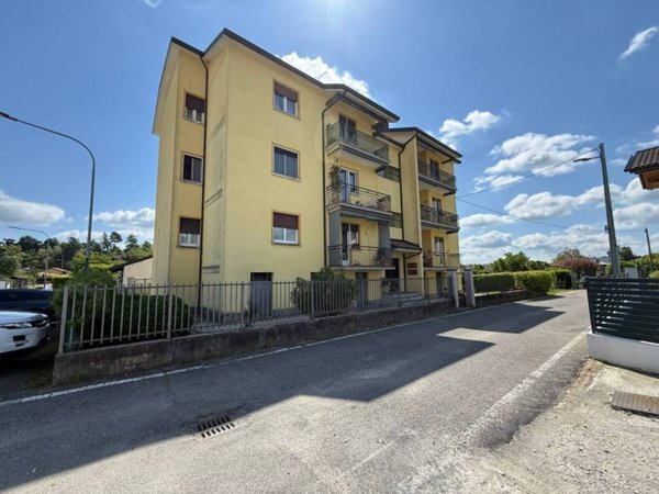 appartamento in vendita ad Oleggio Castello