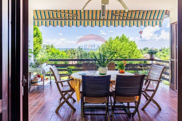 casa indipendente in vendita ad Oleggio Castello