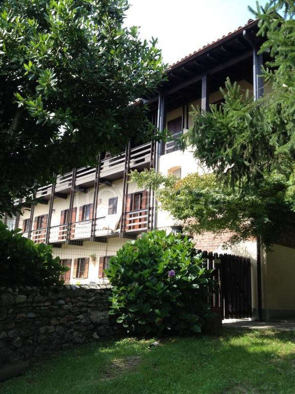 appartamento in vendita ad Oleggio Castello