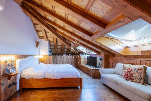 villa in vendita ad Oleggio Castello