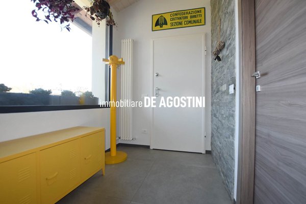 casa indipendente in vendita ad Oleggio Castello