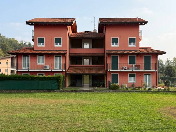 appartamento in vendita ad Oleggio Castello