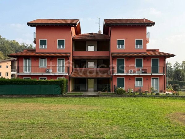 appartamento in vendita ad Oleggio Castello
