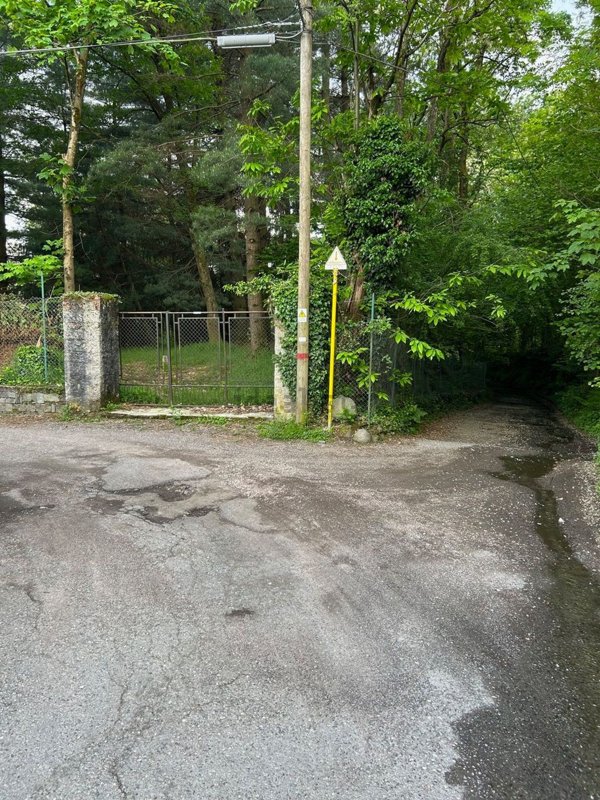 villa in vendita ad Oleggio Castello