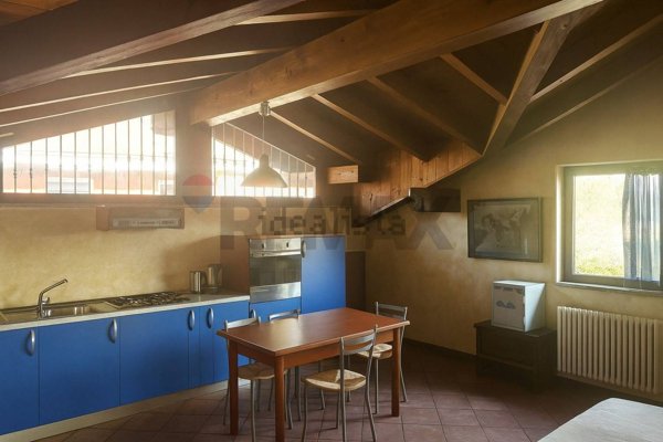 appartamento in vendita ad Oleggio Castello