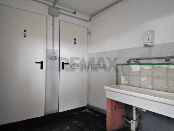 villa in vendita ad Oleggio Castello