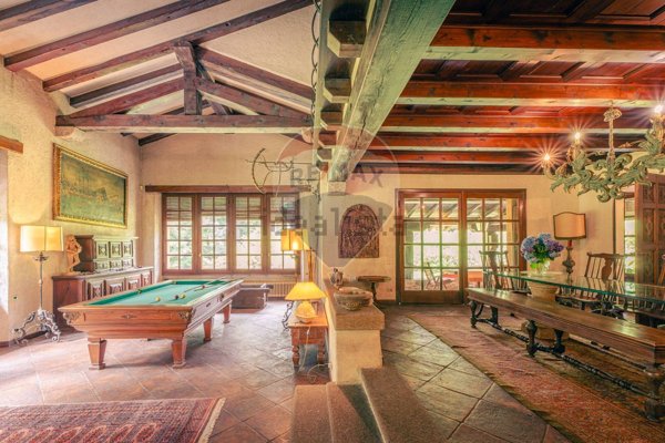 casa indipendente in vendita ad Oleggio Castello