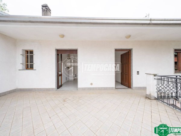 appartamento in vendita ad Oleggio Castello