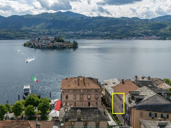 appartamento in vendita ad Orta San Giulio