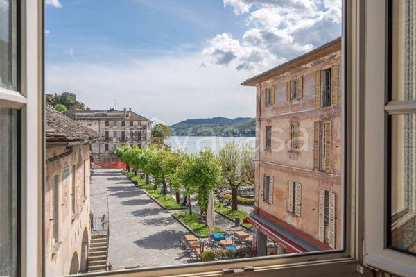 appartamento in vendita ad Orta San Giulio