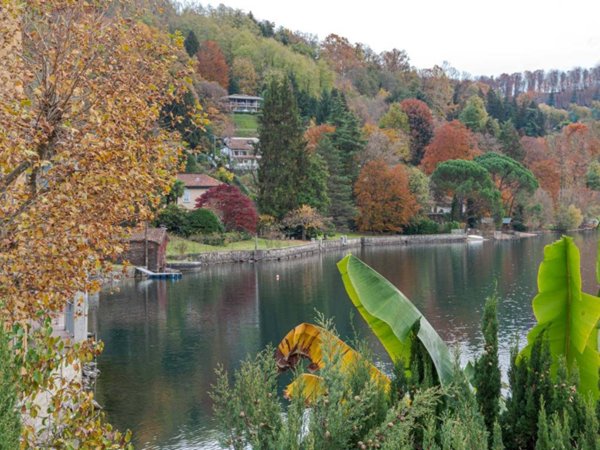 casa indipendente in vendita ad Orta San Giulio
