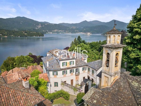 villa in vendita ad Orta San Giulio in zona Corconio