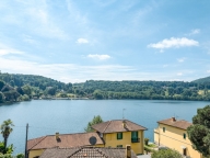 casa indipendente in vendita ad Orta San Giulio