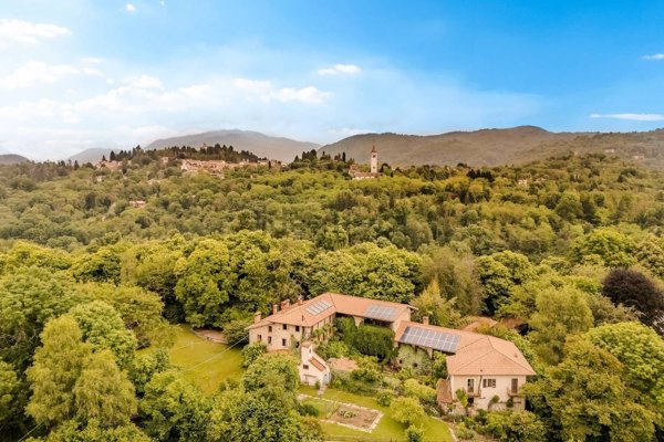 casale in vendita ad Orta San Giulio