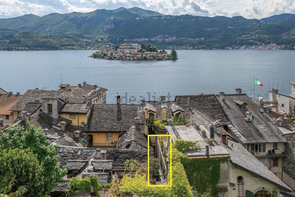 appartamento in vendita ad Orta San Giulio