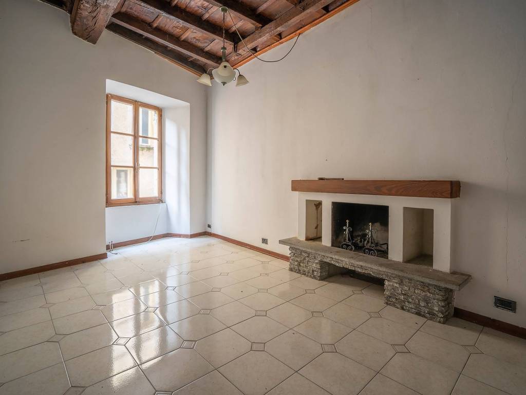 appartamento in vendita ad Orta San Giulio