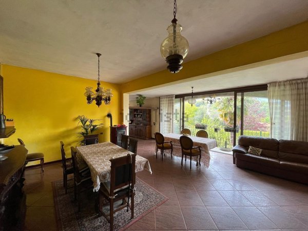 casa indipendente in vendita ad Orta San Giulio