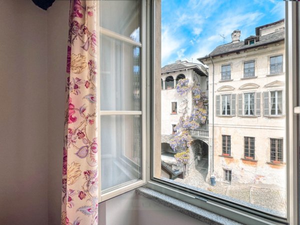 appartamento in vendita ad Orta San Giulio