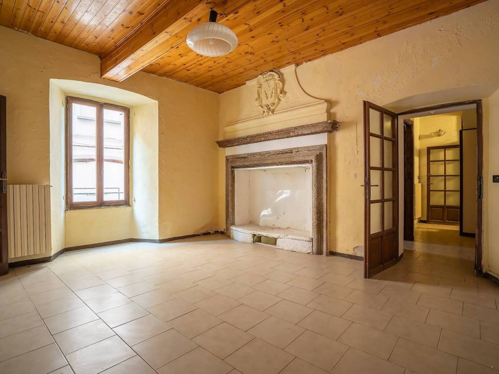 appartamento in vendita ad Orta San Giulio