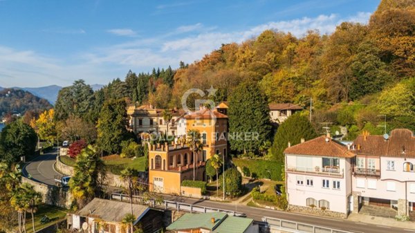 casa indipendente in vendita ad Orta San Giulio