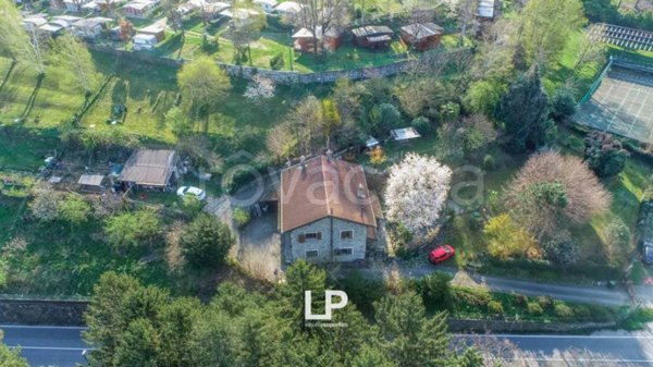 casa indipendente in vendita ad Orta San Giulio