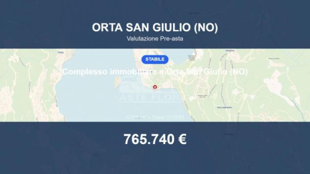negozio in vendita ad Orta San Giulio in zona Legro
