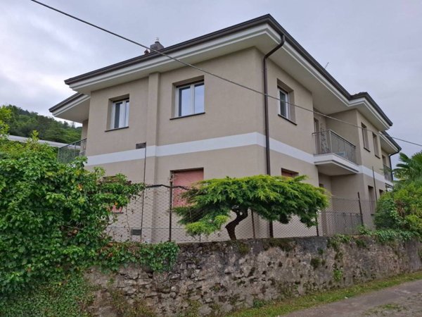 appartamento in vendita ad Orta San Giulio in zona Legro