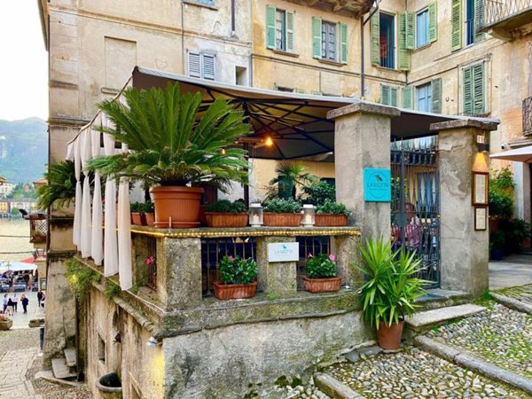 negozio in vendita ad Orta San Giulio