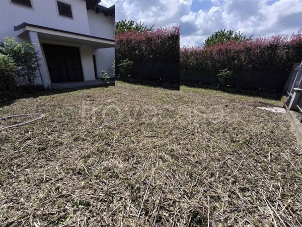 casa indipendente in vendita a Paruzzaro