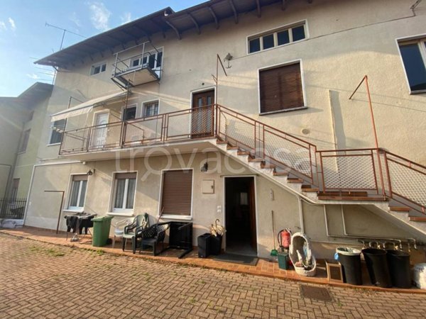 appartamento in vendita a Paruzzaro