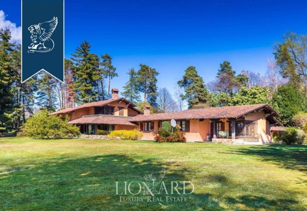 casa indipendente in vendita a Paruzzaro