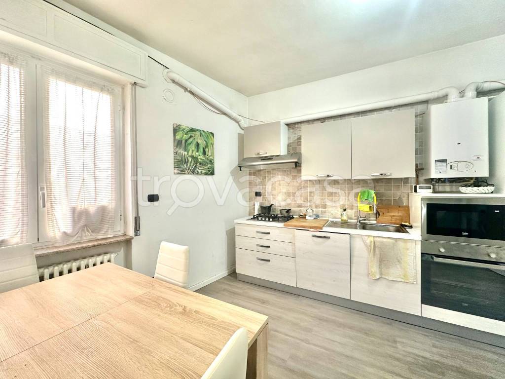 appartamento in vendita a Paruzzaro