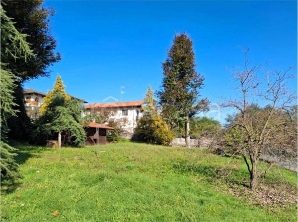 casa indipendente in vendita a Paruzzaro
